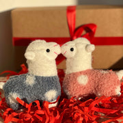 LoveBox Small - Mantengamos viva a la Llama 🦙🔥❤️ - Bombox